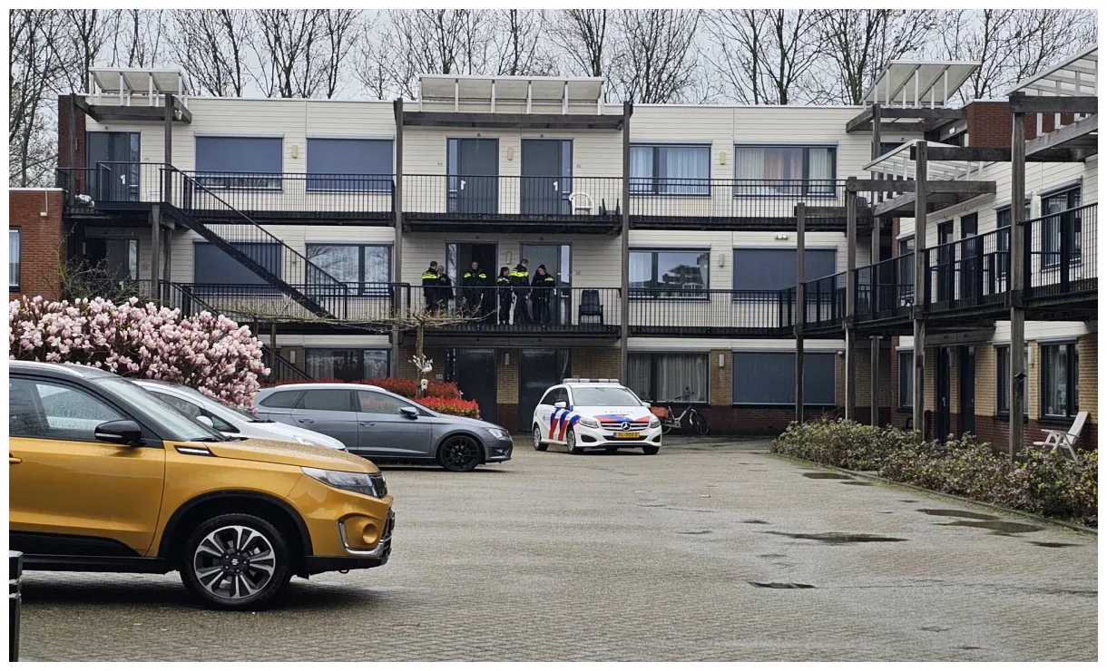 Onderzoek naar steekincident in woning aan de d.s. van schuppenstraat