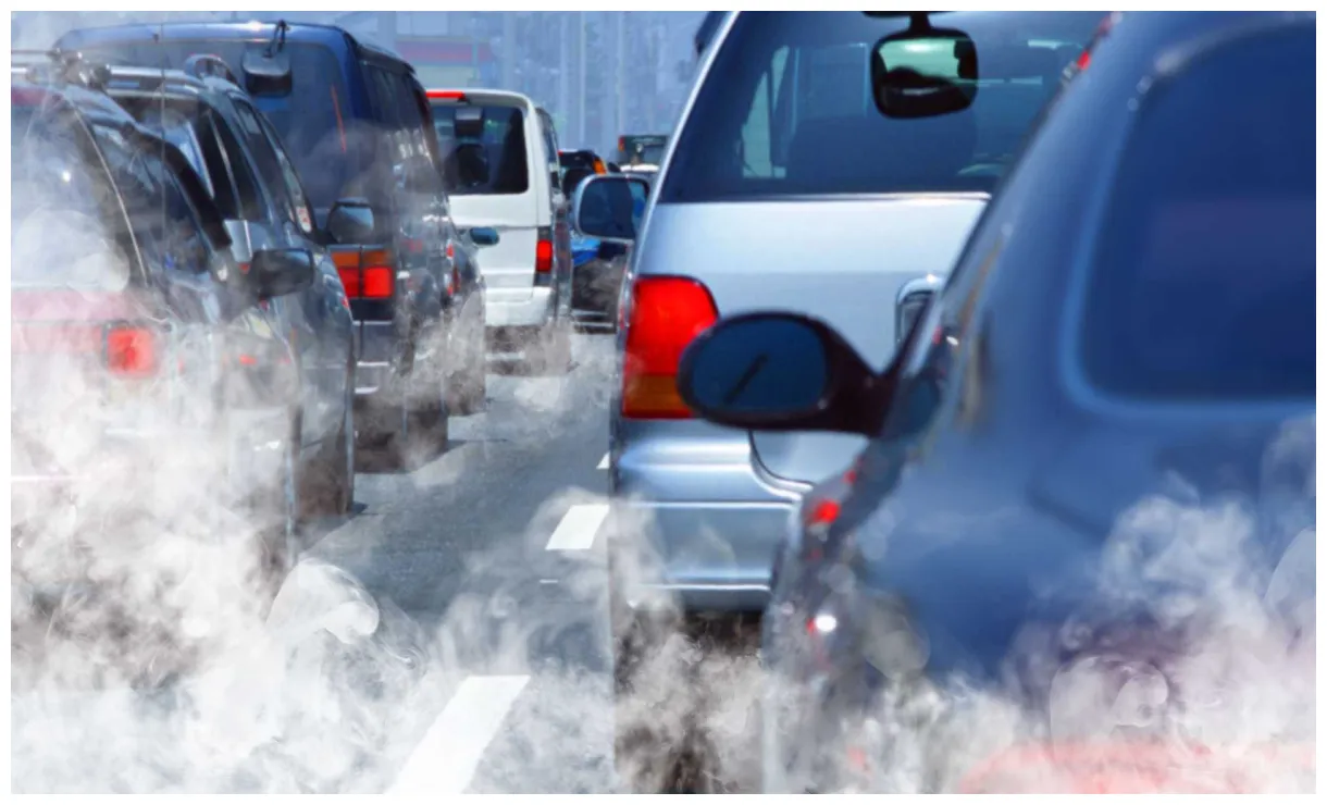 Auto: l'Italia ha deciso, stop vendita di motori termici nel 2035