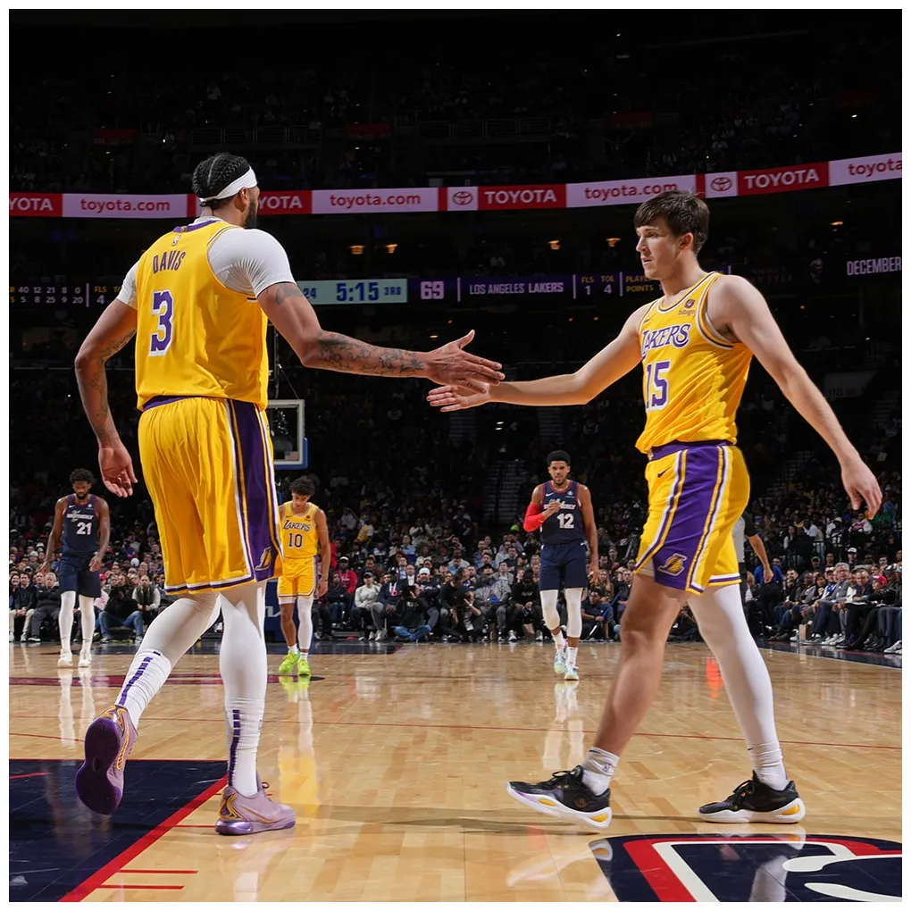 Photos: Lakers at 76ers (11/27/23) | Los Angeles Lakers