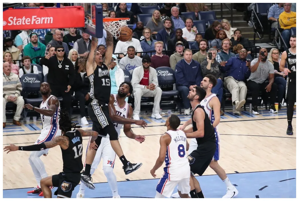 Grizzlies vs. 76ers s 12.2.22 gallery nba