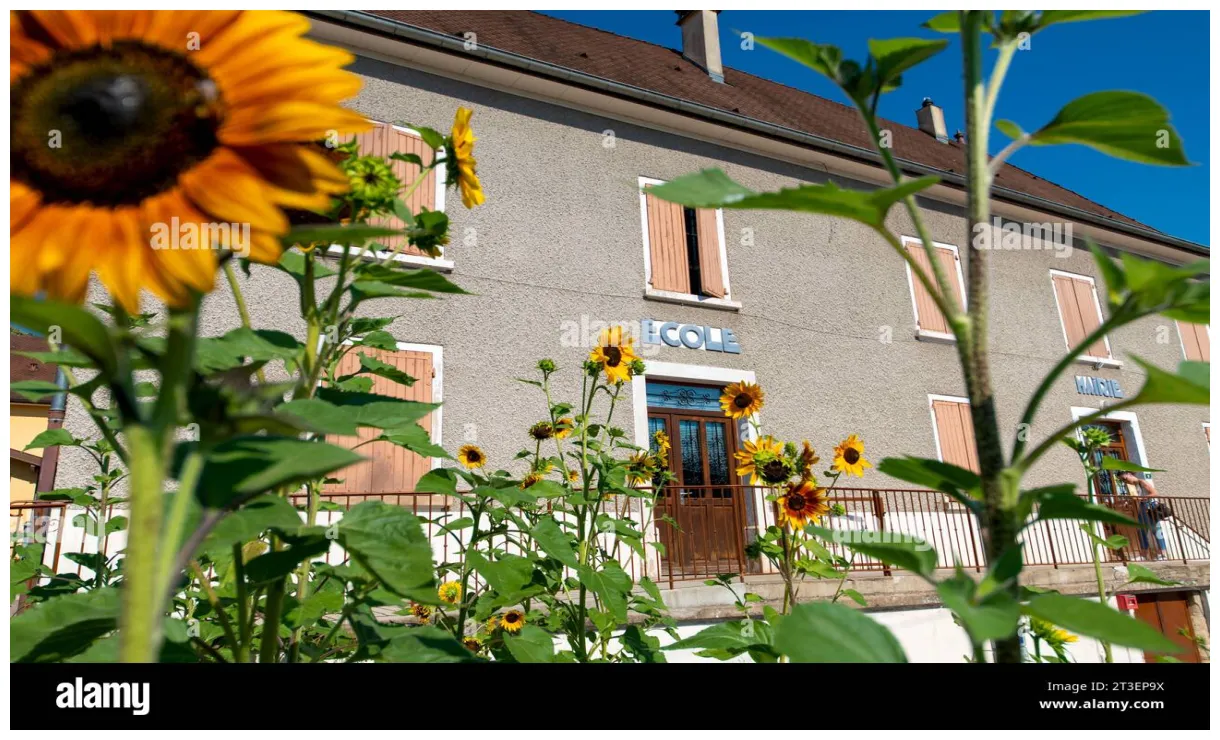 Arandon Passins (central eastern France): primary school of Passins