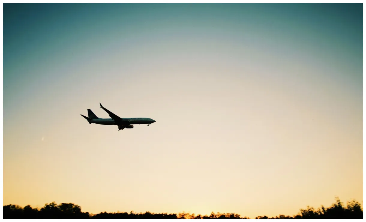 Starlink reaches 4 million users and partners with air france