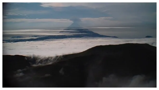 Magnitude 7.4 earthquake strikes Alaska Peninsula region, tsunami