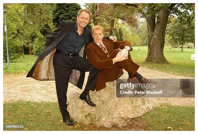 Albert Kraus Photos and Premium High Res Pictures - Getty Images