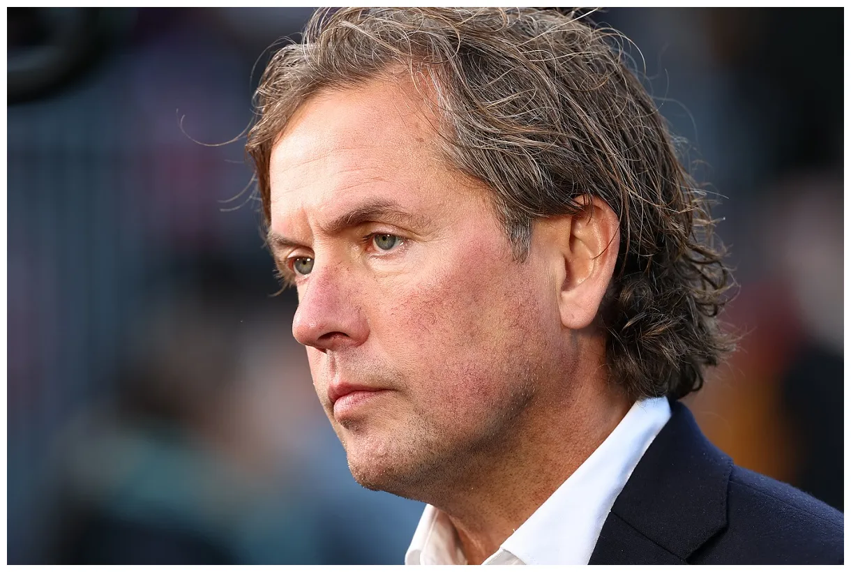 'Bizarre carrièreswitch Alex Pastoor' | Soccernews.nl