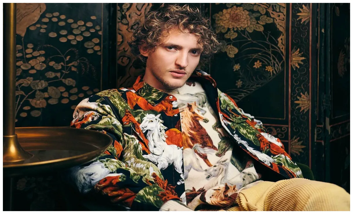 Aliocha Schneider Avant Elle - Ça C'est Culte