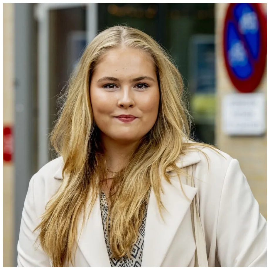 Wat deed prinses in wenen? all things