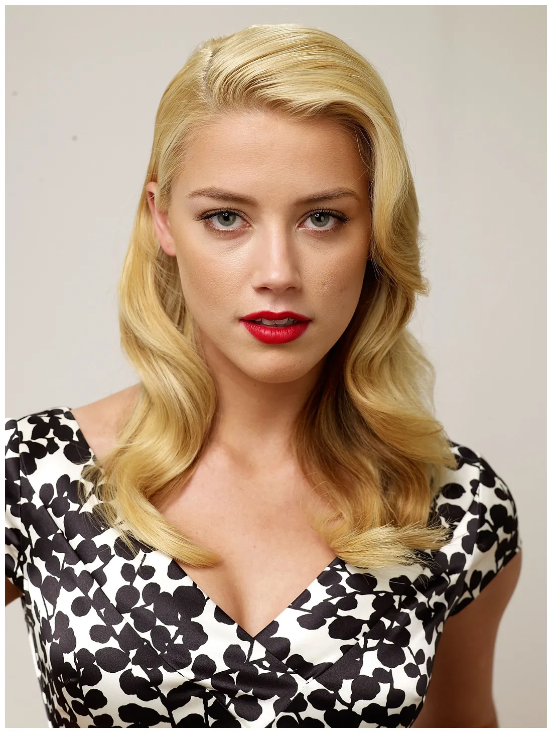 Amber Heard biography, baby, boyfriend, age, trial, height 2025 | Zoomboola