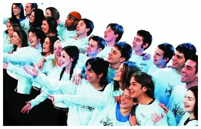 Compie vent'anni. nel gennaio 2003 spariva il marchio saranno famosi