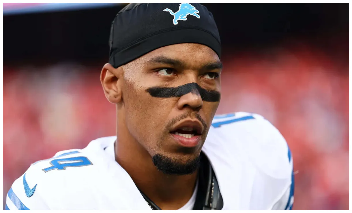 [100+] amon ra st brown s s