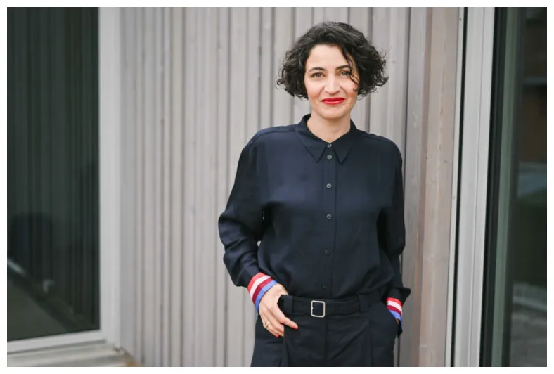 Download center portrait s , hateaid