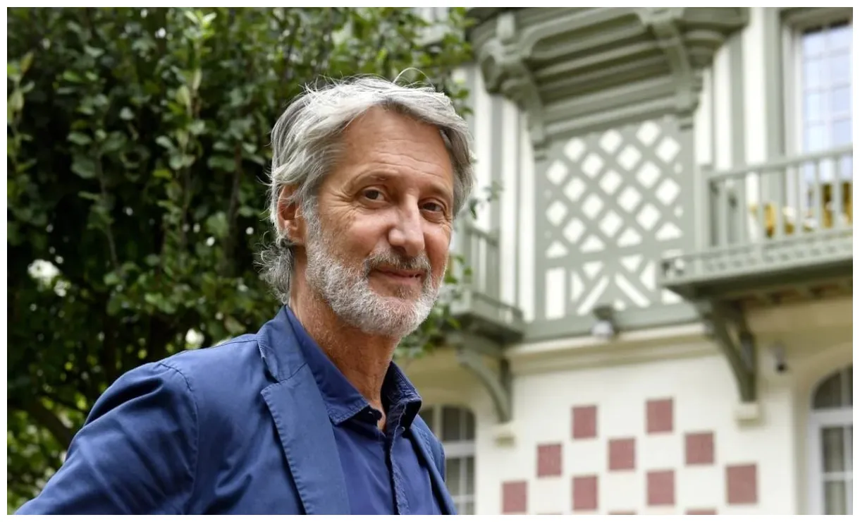 La Vraie Fortune d'Antoine de Caunes : Le Roi Du PAF