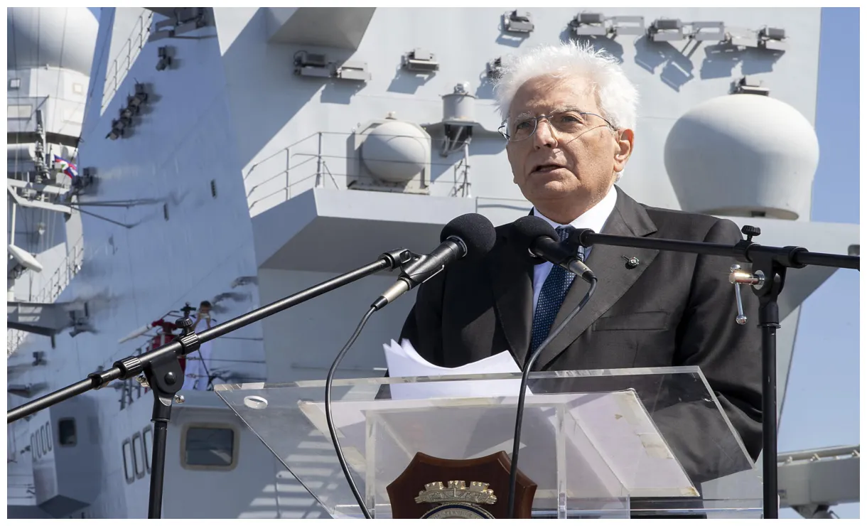 Torino, assalto alla volante della polizia fermate 5 antagoniste