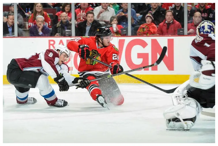 Blackhawks vs. avalanche 03/04/2014 chicago blackhawks s