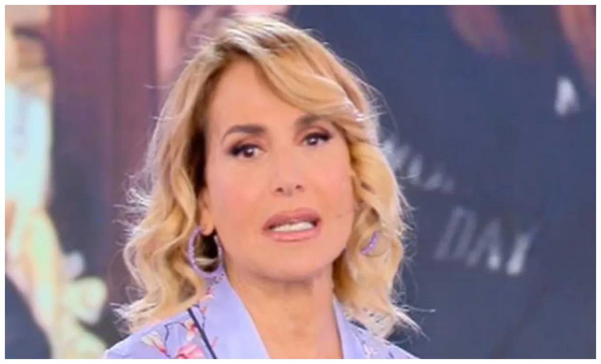 Via da pomeriggio cinque “non è myrta merlino la