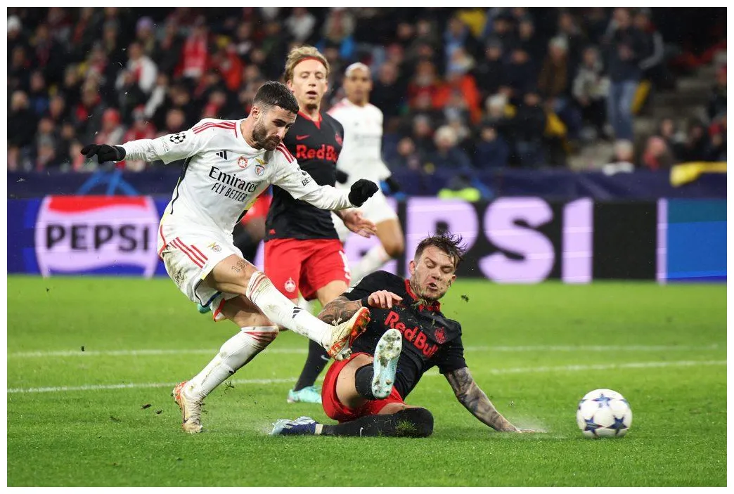 Benfica accroche la Ligue Europa