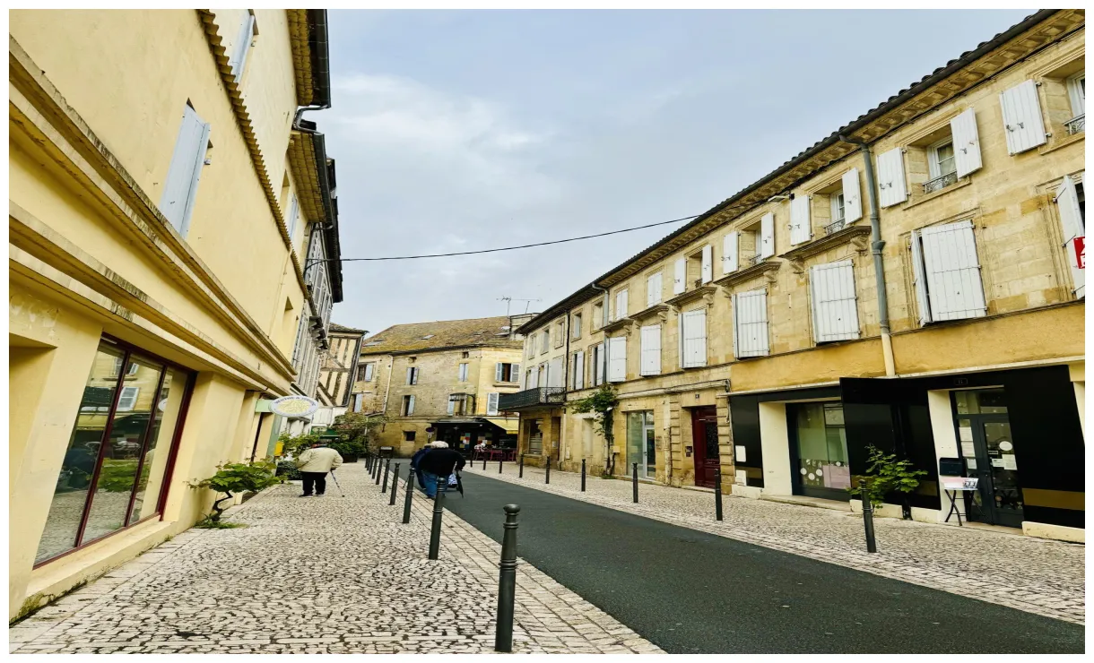 One day in france itinerary what to do & see the