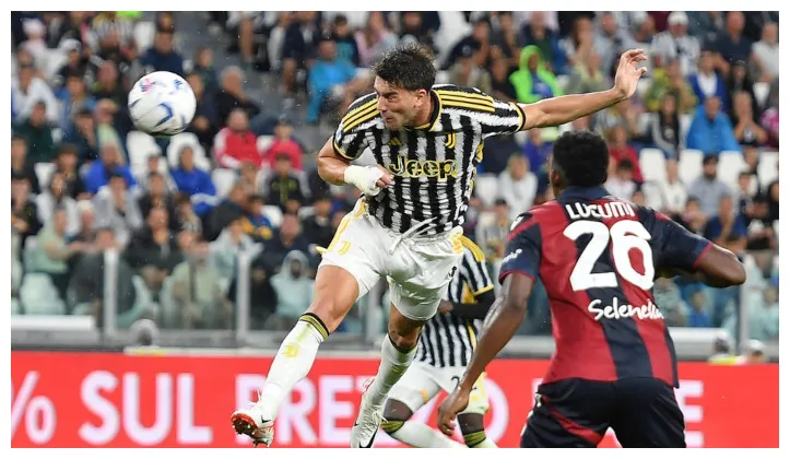 Serie a juventus 1-1 bologna vlahovic and var rescue juve football