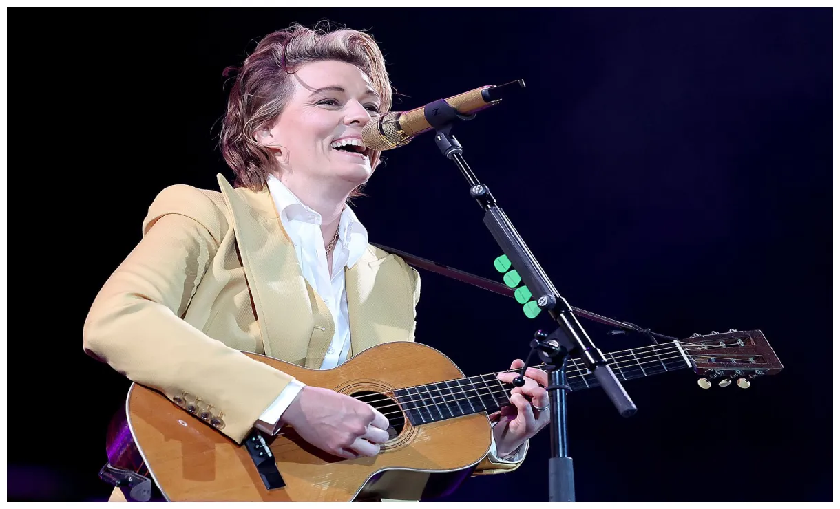 Biography, songs, hits, returning to myself, band