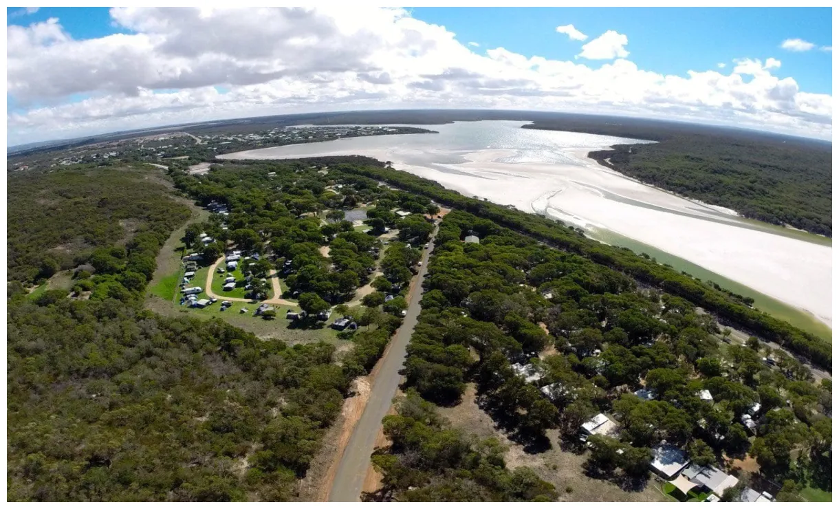 Location bay caravan park