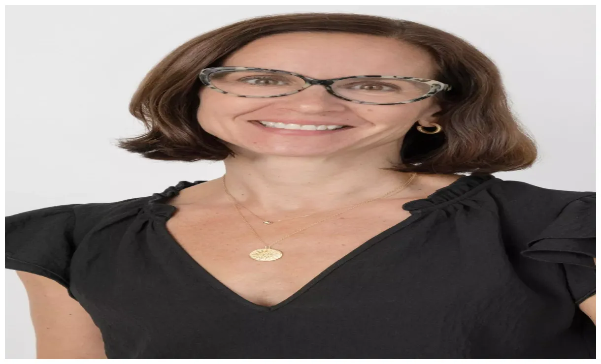 Laura citizen relations