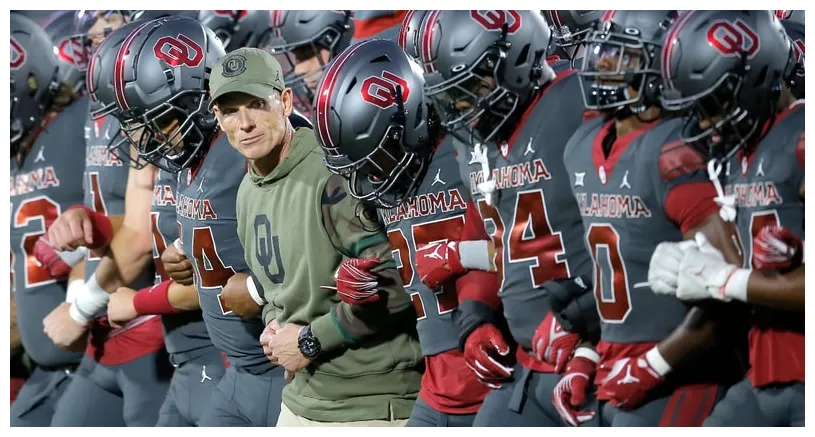 Notebook ou with tunnel vision focus