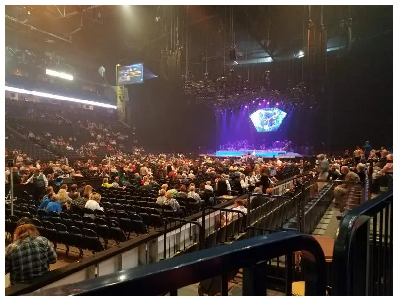 Concert photos at Bridgestone Arena