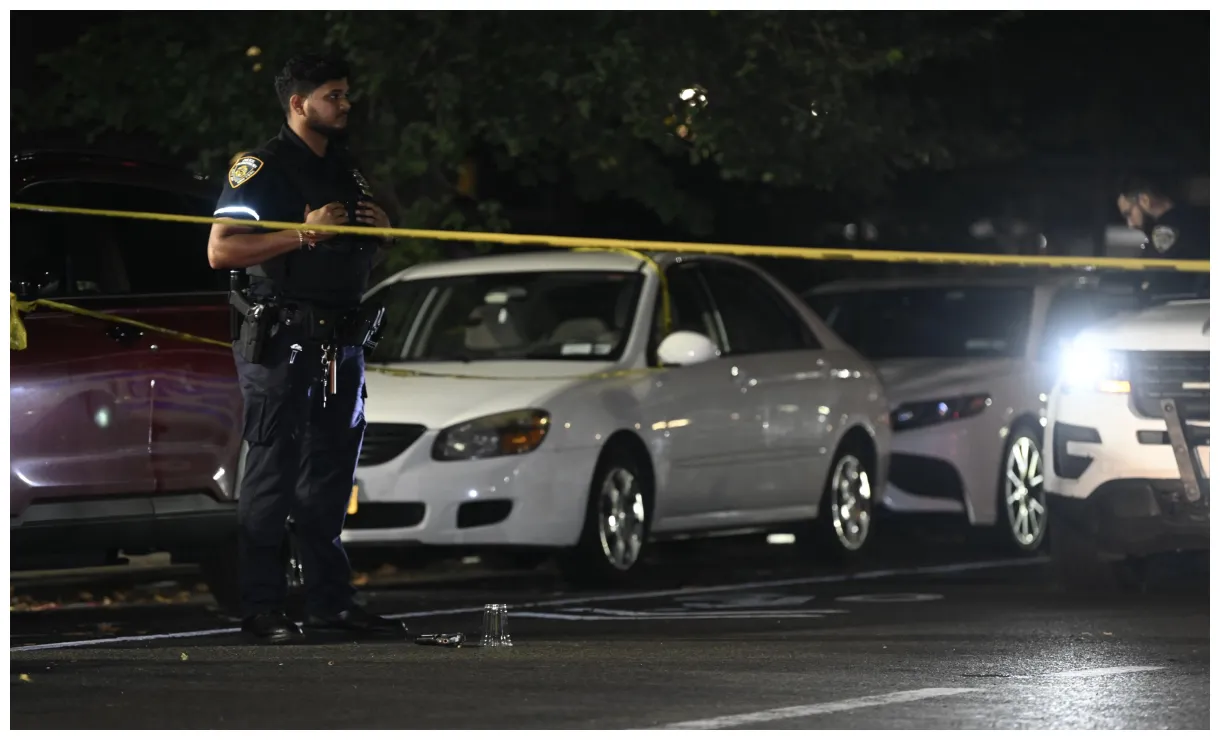 Brooklyn shooting outside apartment building leaves man dead: cops