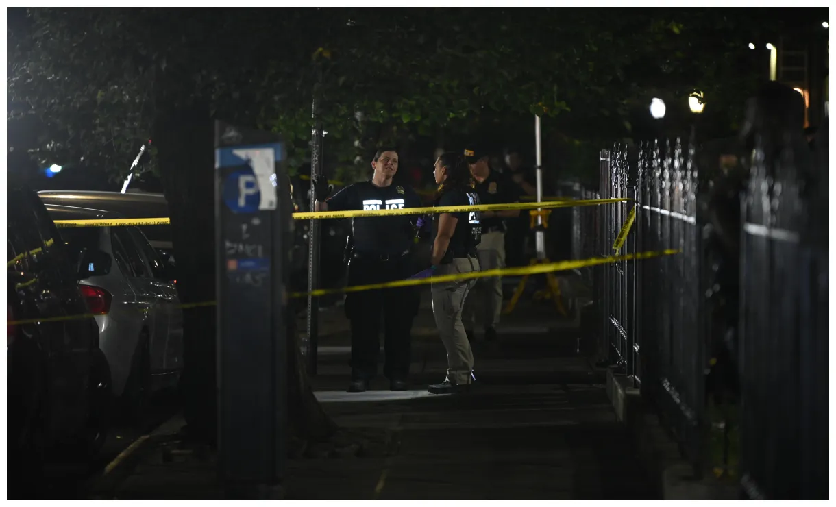 Brooklyn police shooting cops wound gunman who fired shots near