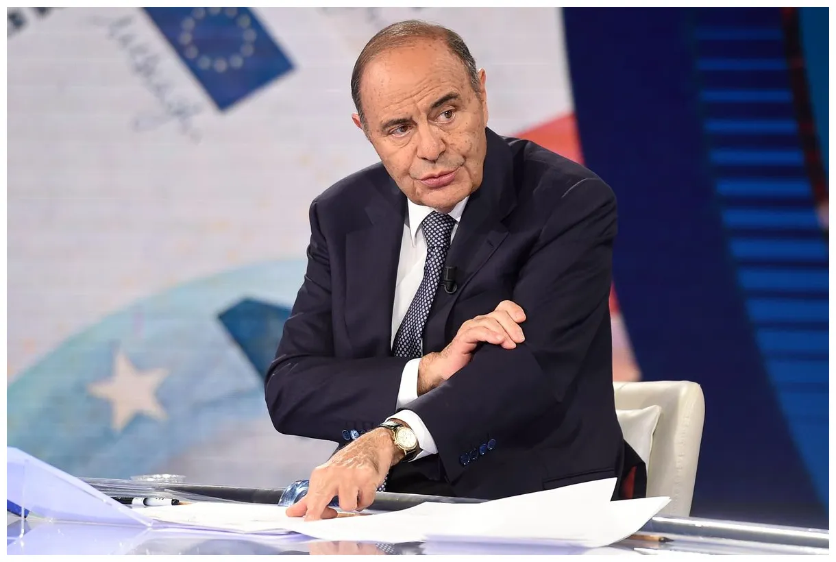 Prodi accusa che si difende c'è di mezzo silvio berlusconi