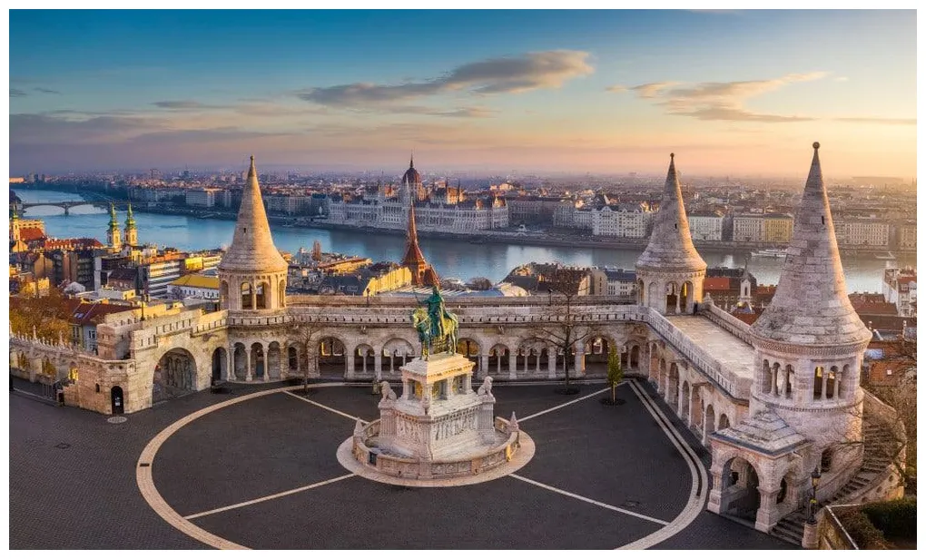 Qué ver y qué hacer en budapest 13 cosas imprescindibles iati seguros