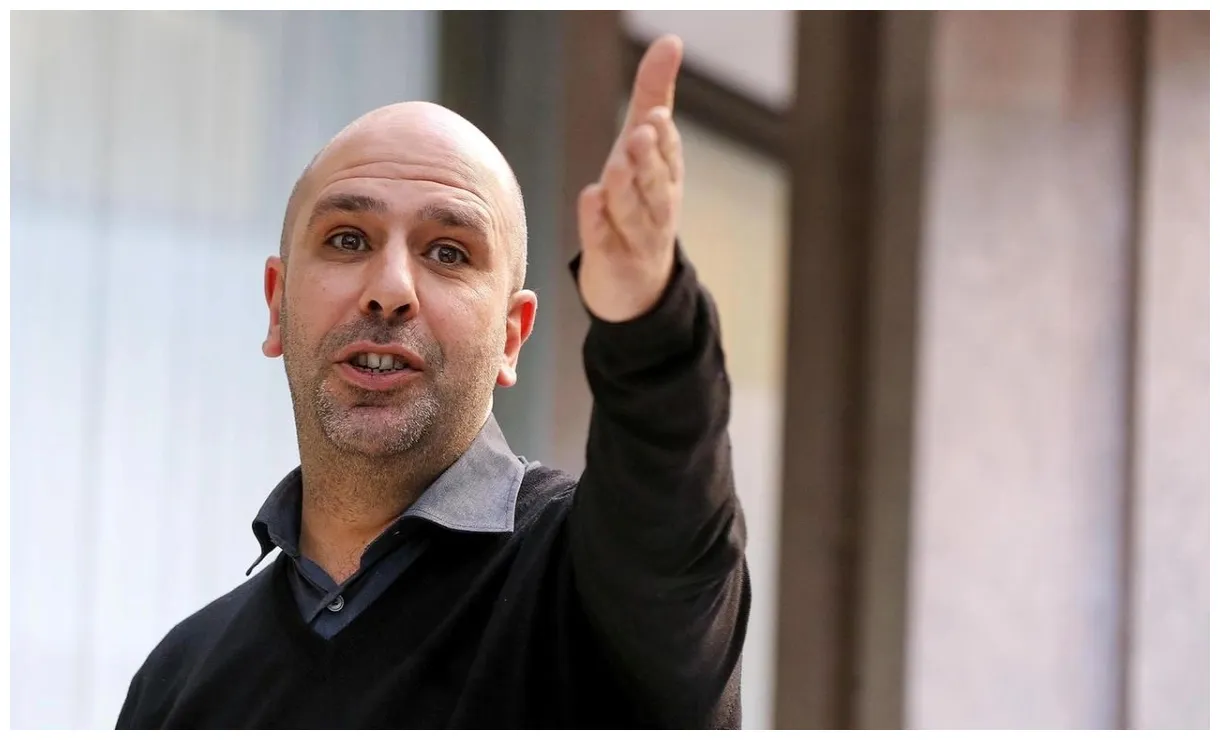 Checco zalone torna al cinema con "buen camino" a natale 2025