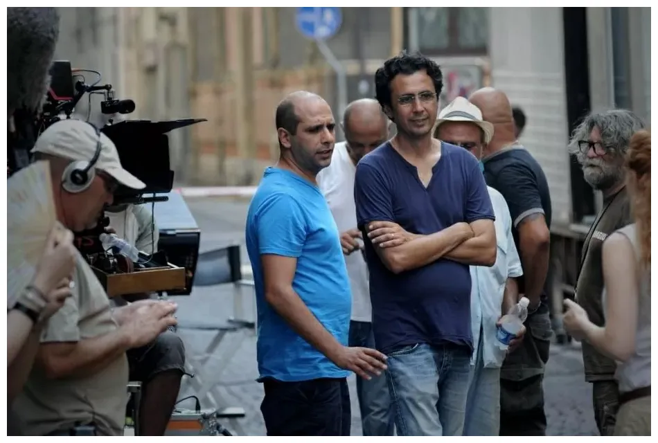 Buen camino il nuovo film di checco zalone al cinema a natale