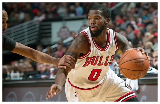 Photo Gallery: Bulls vs. Warriors (12.6.14) Photo Gallery | NBA.com