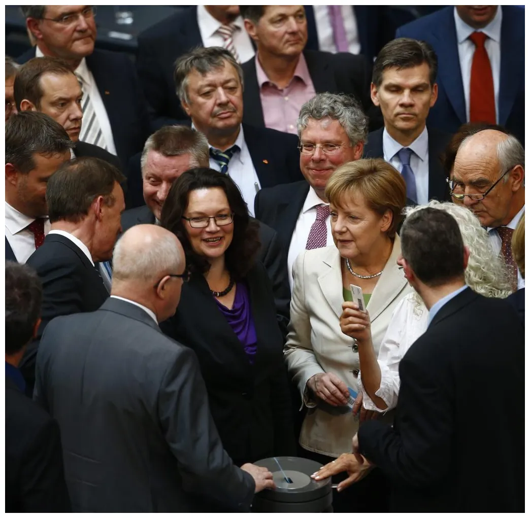 Große Koalition: Bundestag verabschiedet das Rentenpaket - WELT