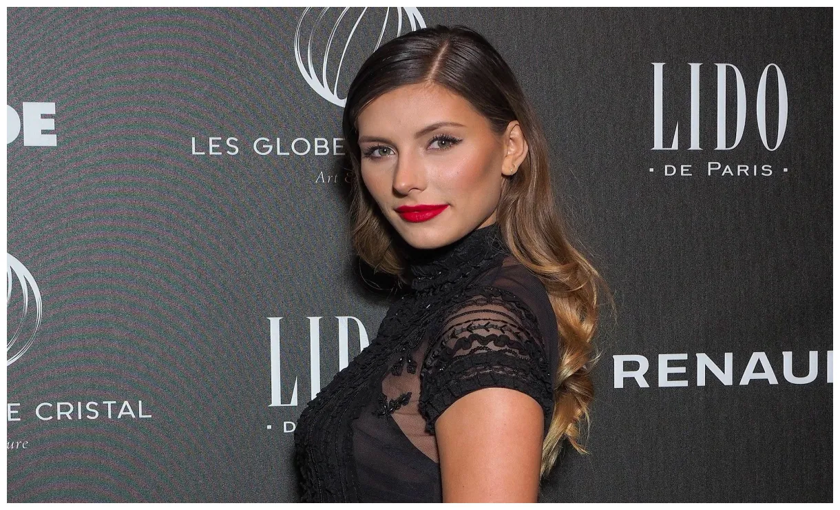 Assume son corps, ses formes et sa cellulite