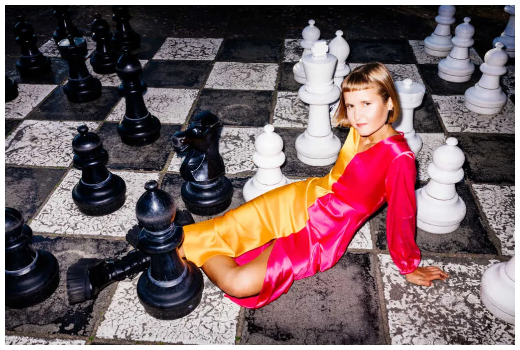 „22 Bahnen“ von Caroline Wahl ausgezeichnet - kulturnews.de