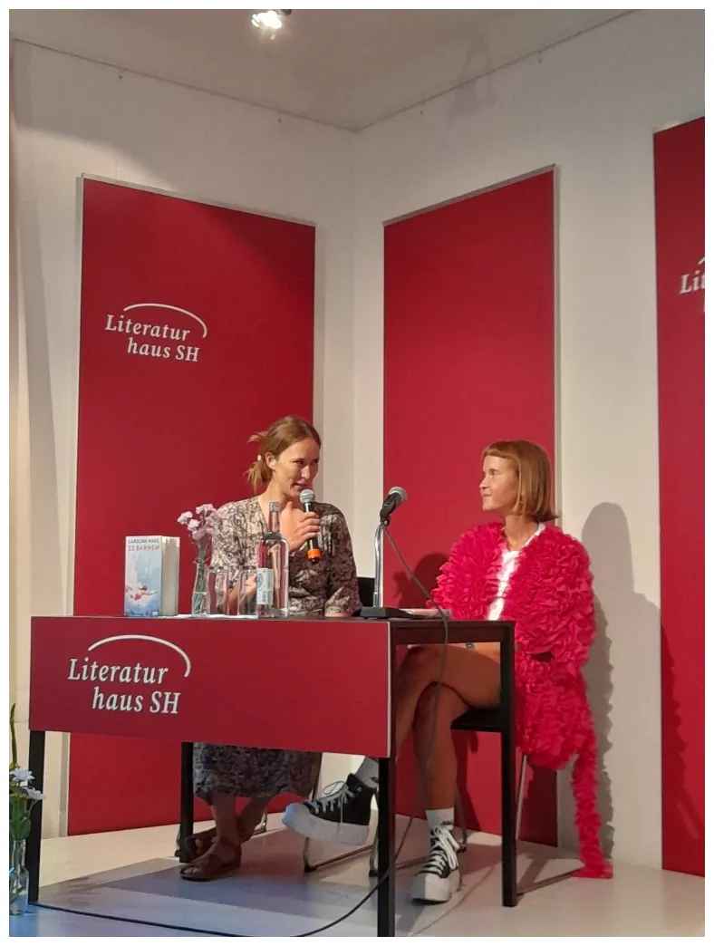 Caroline Wahl: „22 Bahnen“ | leseschatz