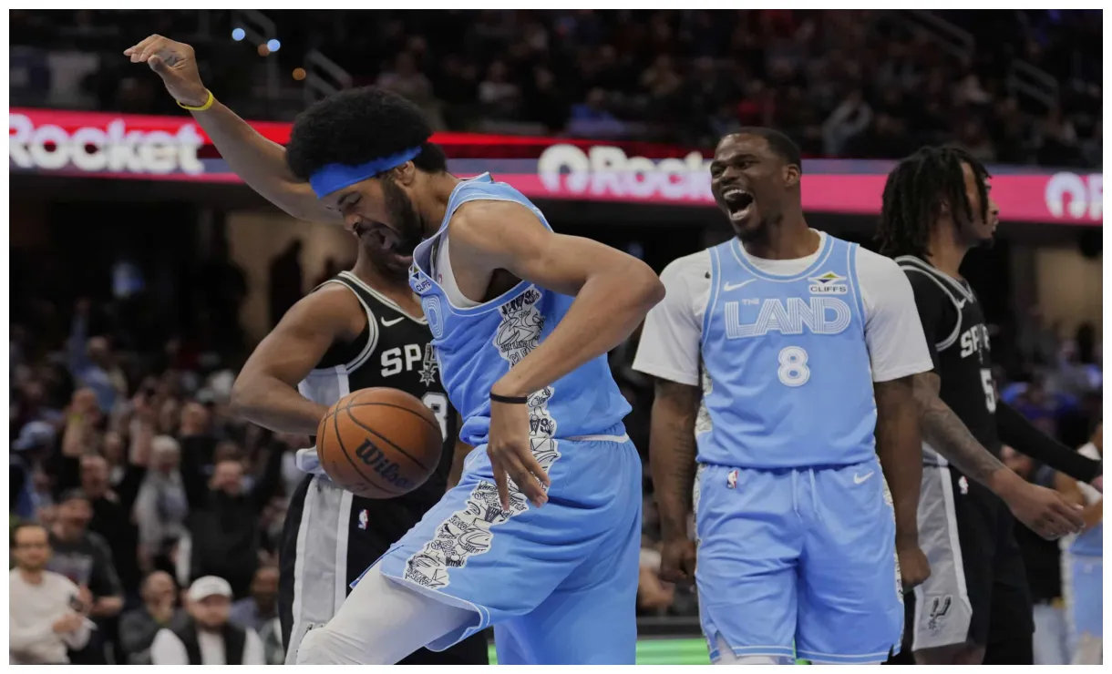 NBA: Balanced attack helps Cavaliers hold off Spurs