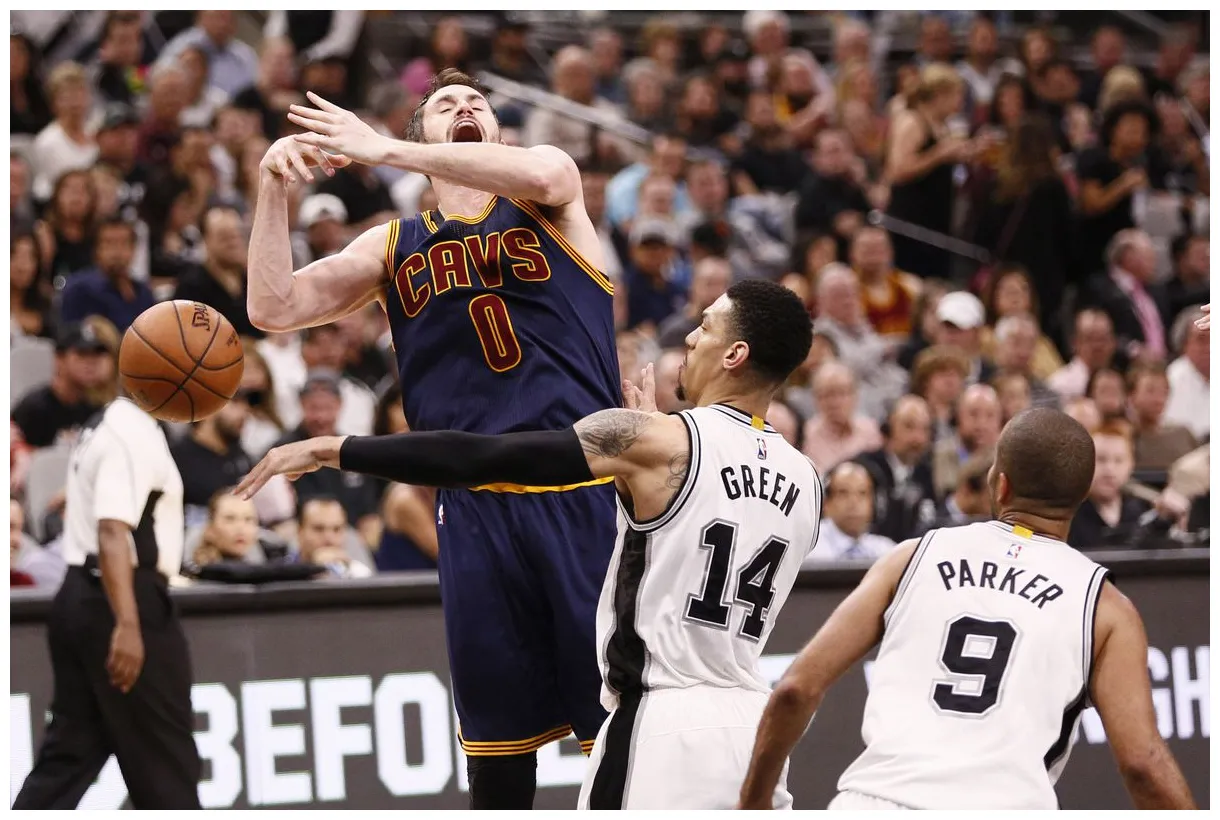 Cavaliers Vs Spurs / Cleveland Cavaliers vs. San Antonio Spurs Game