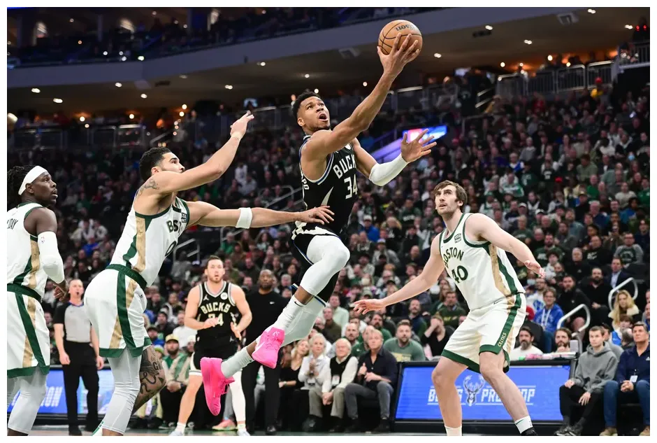 The Milwaukee Bucks VS Boston Celtics: Bucks 135 and Celtics 102