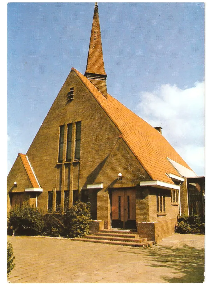 Twee gereformeerde kerken op een foto (1) | Website gewijd aan de