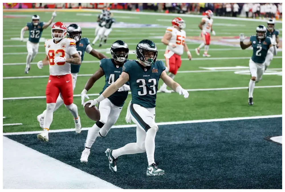 Iowa rookie flying high to the super bowl