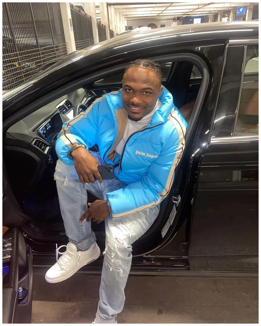 Early life, family & earnings players bio