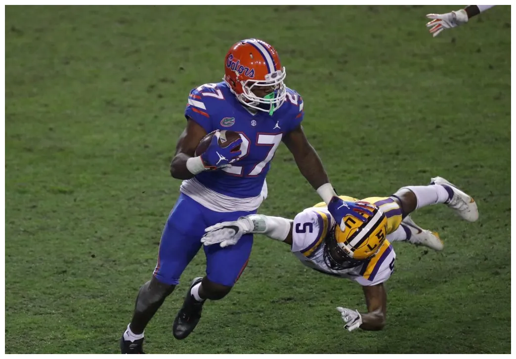 Early life, family & earnings players bio