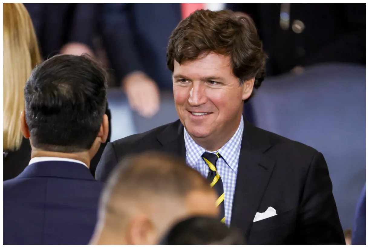 Rep. caught on hot mic threatening tucker carlson