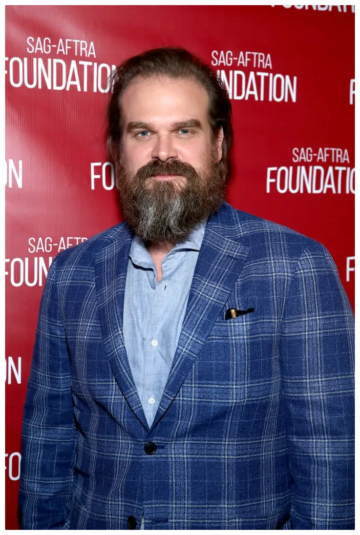 Where can you see the stranger things cast next