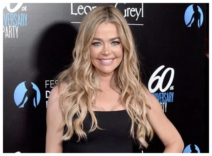 Denise Richards Biography, Age, Wiki, Height, Weight, Boyfriend, Family