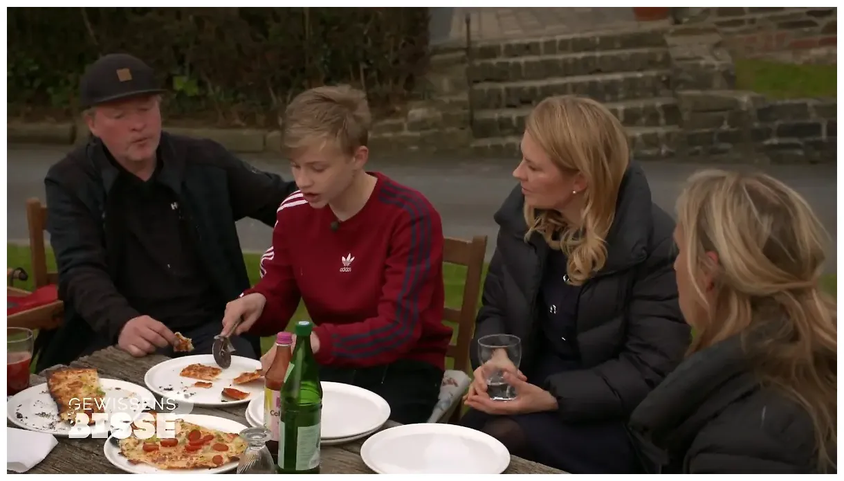 Tochter von ex-hsv-star dennis diekmeier unterzieht sich chemo-therapie