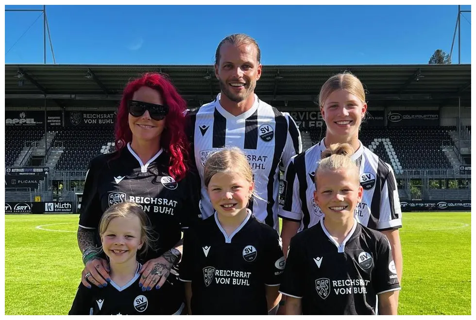 Dennis diekmeier tochter nach tumor-op auf intensivstation gala